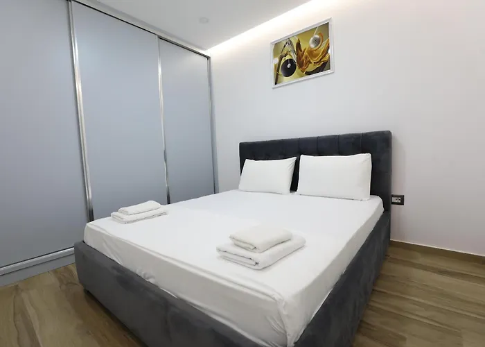 Apartment Wave House